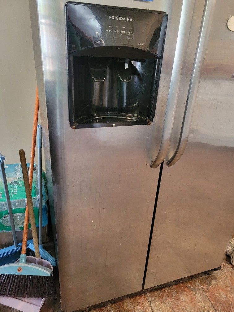 REFRIGERADOR , REFRIGERATOR