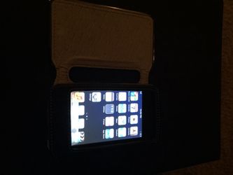 IPOD TOUCHSCREEN 8GB