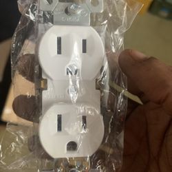 Duplex Receptacle 