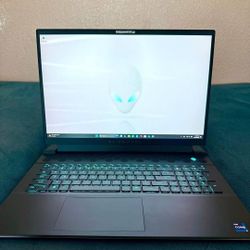 Alienware M18 R2 Gaming Laptop  
