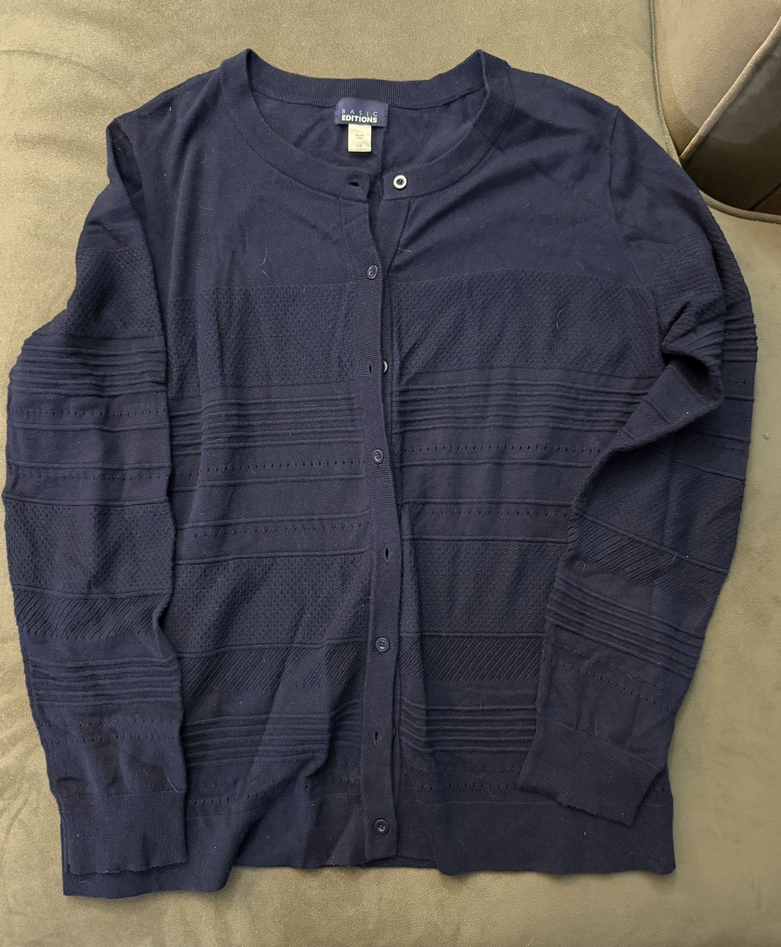 Womens Basic Edition Cardigan Large