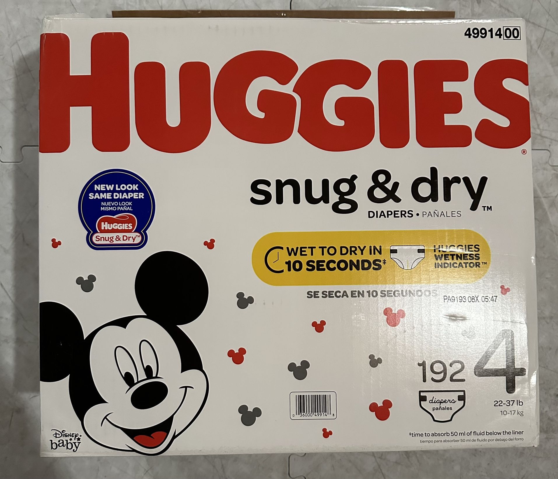 48 New Diapers. Huggies. Size 4.