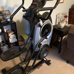 BowFlex Max Trainer M6