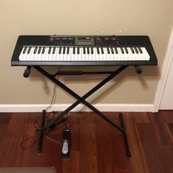 Casio Keyboard Piano + Stand