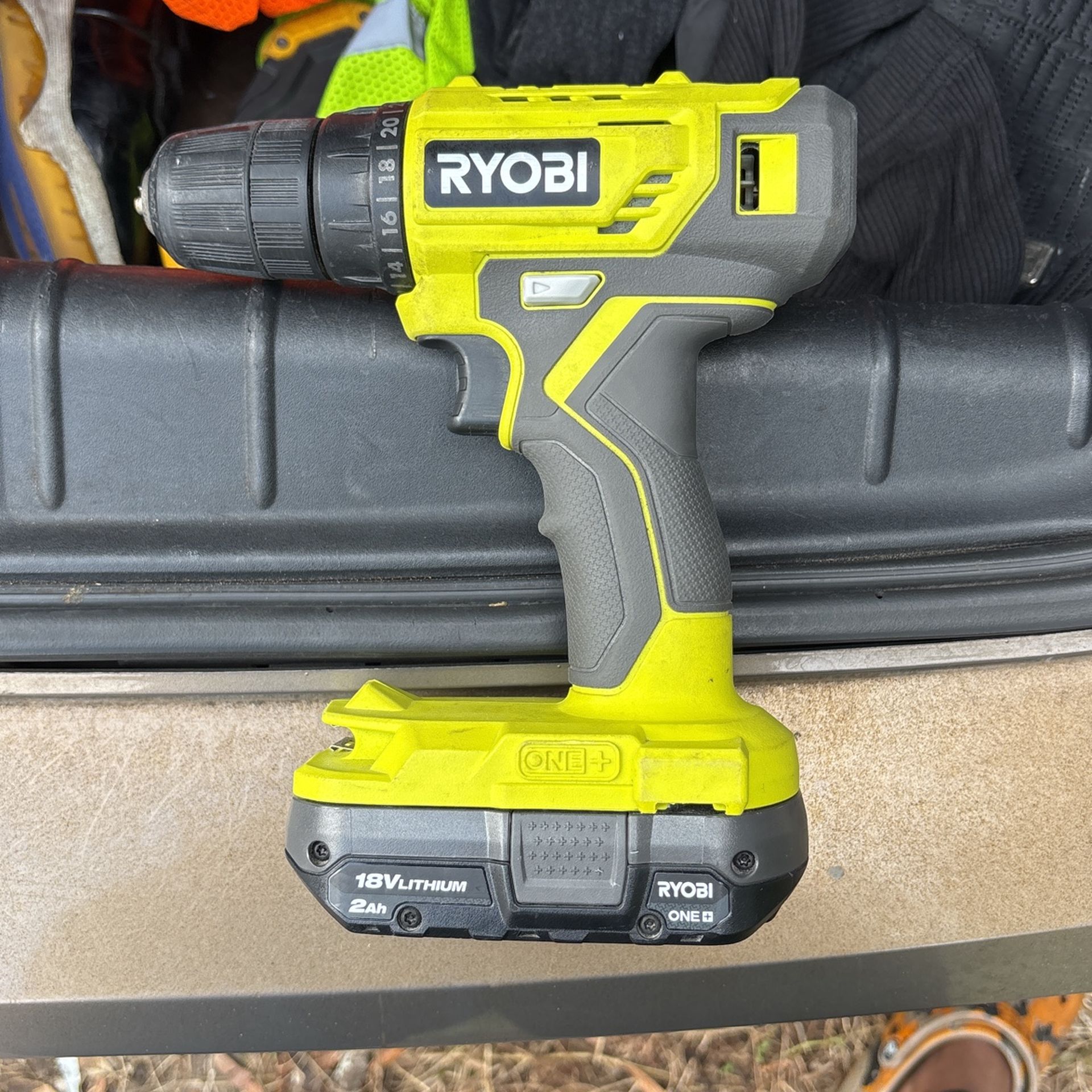 Ryobi Cordless One+ Hammer Drill With 18v Battery