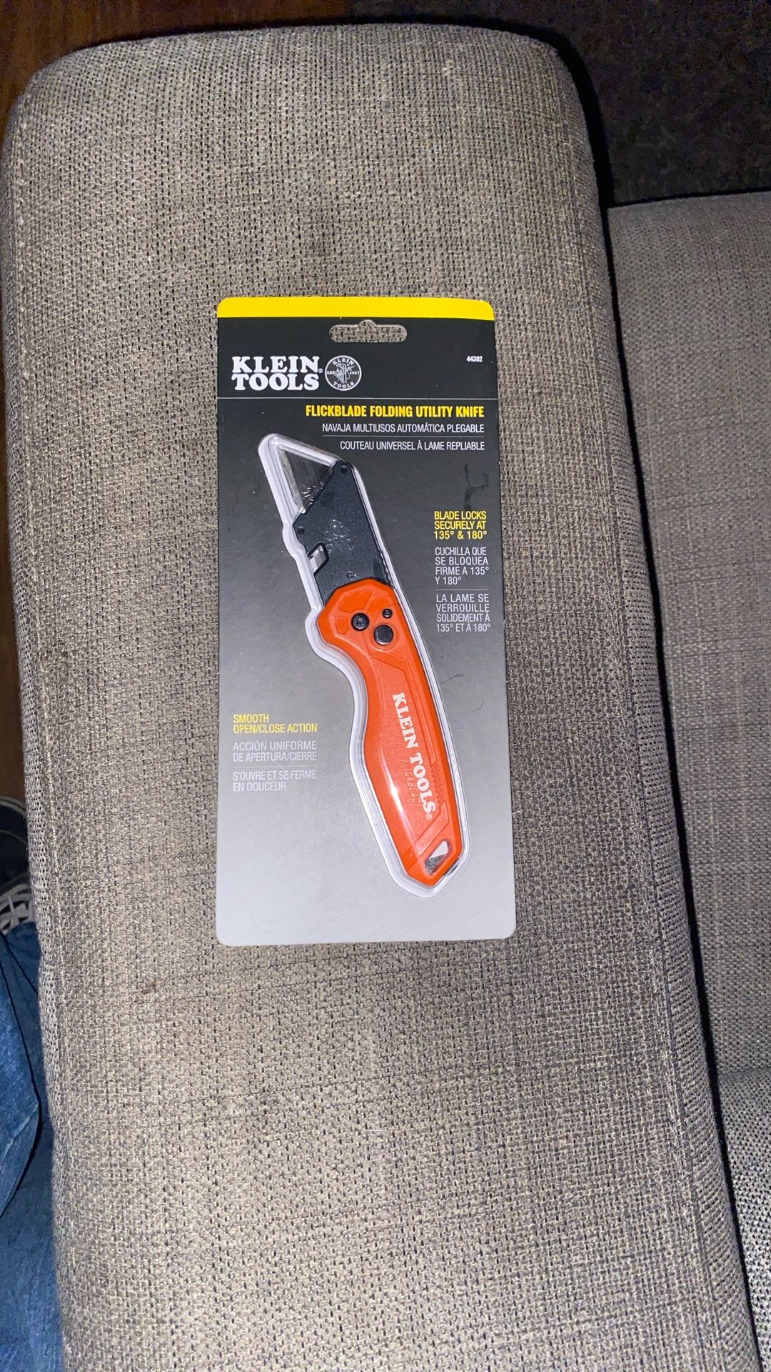 Klein Tools Flick blade Folding Utility