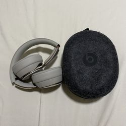 beats solo pro wireless noise cancelling (on ear)