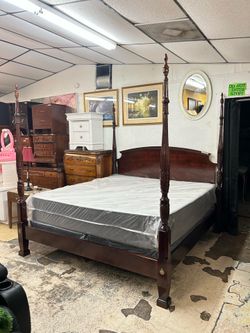 King size poster bed