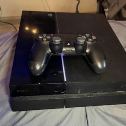 PS4 (Used) Still Works 