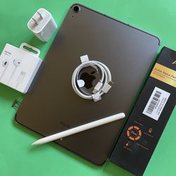  Apple IPad Air 5th Generation (10.9” Liquid Retina / M1 chip/ 2022 Model) 64GB Wifi + Cellular (5G) with Pen, Keyboard  & Accessories 