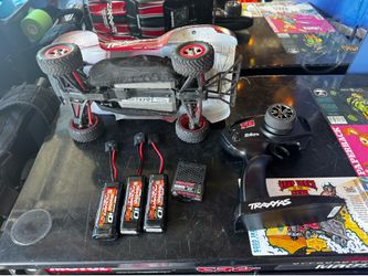 Traxxas 1/16 Slash