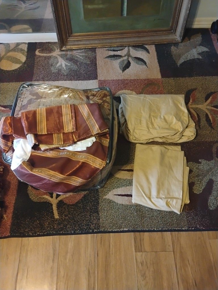 Full Queen Bedroom Set