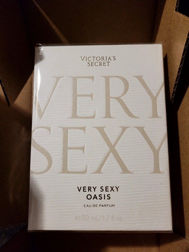 Very Sexy Oasis Perfume 