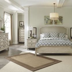 Queen Bedroom Set