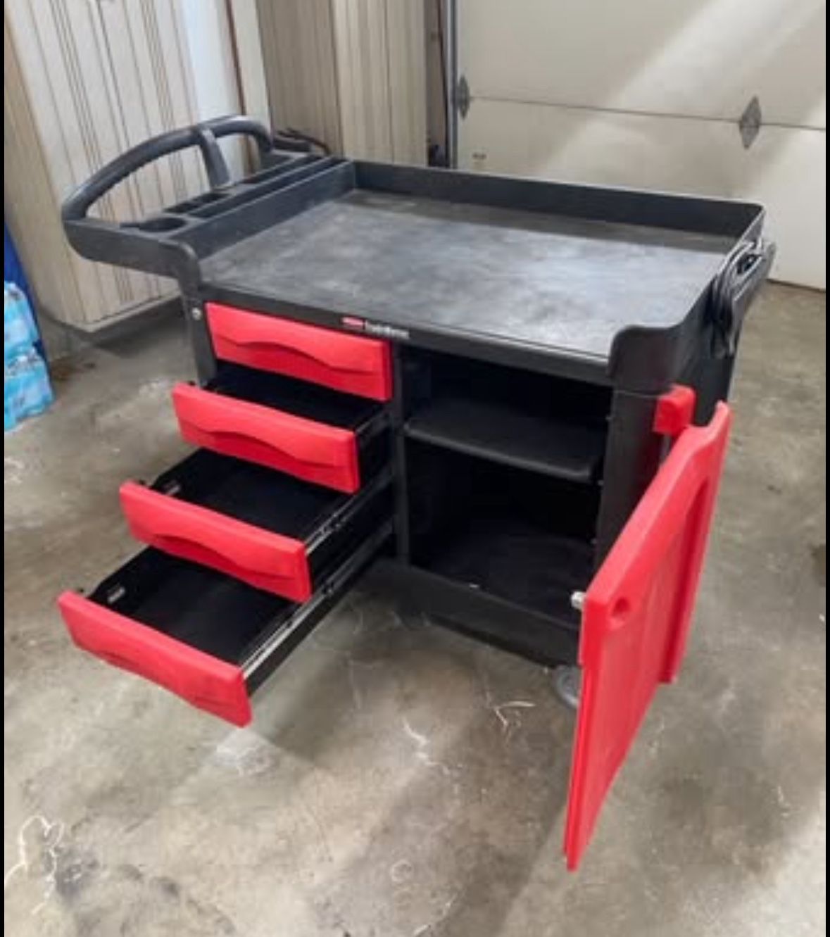 Rubbermaid Trade master Cart