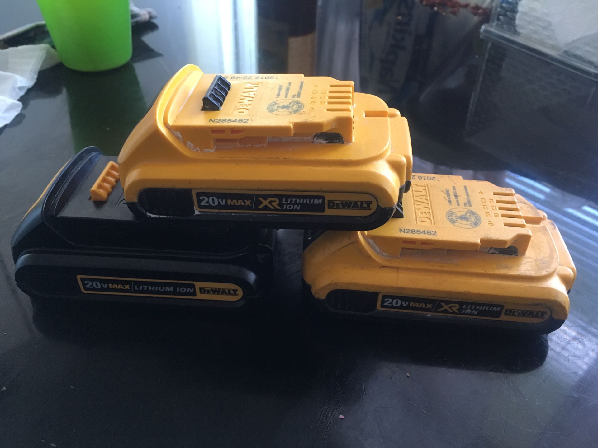 dewalt charger and battery s
