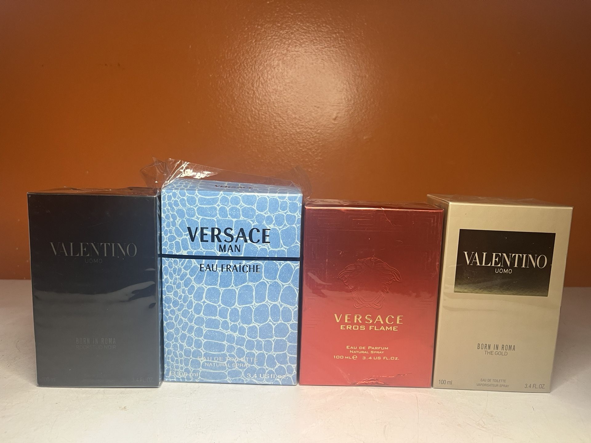 Perfumes/Colognes