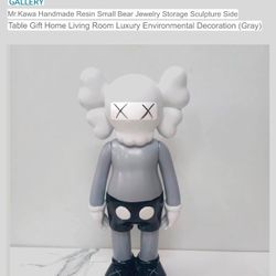 Kawa . Small resin bear
