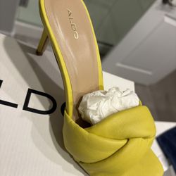 Aldo squared toe heels