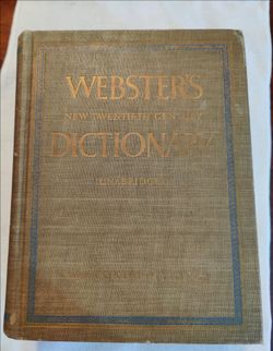 Vintage 1966 Webster's Unabridged Dictionary (2nd Edition)