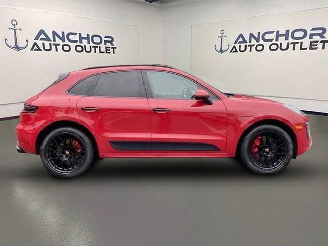 2017 Porsche Macan