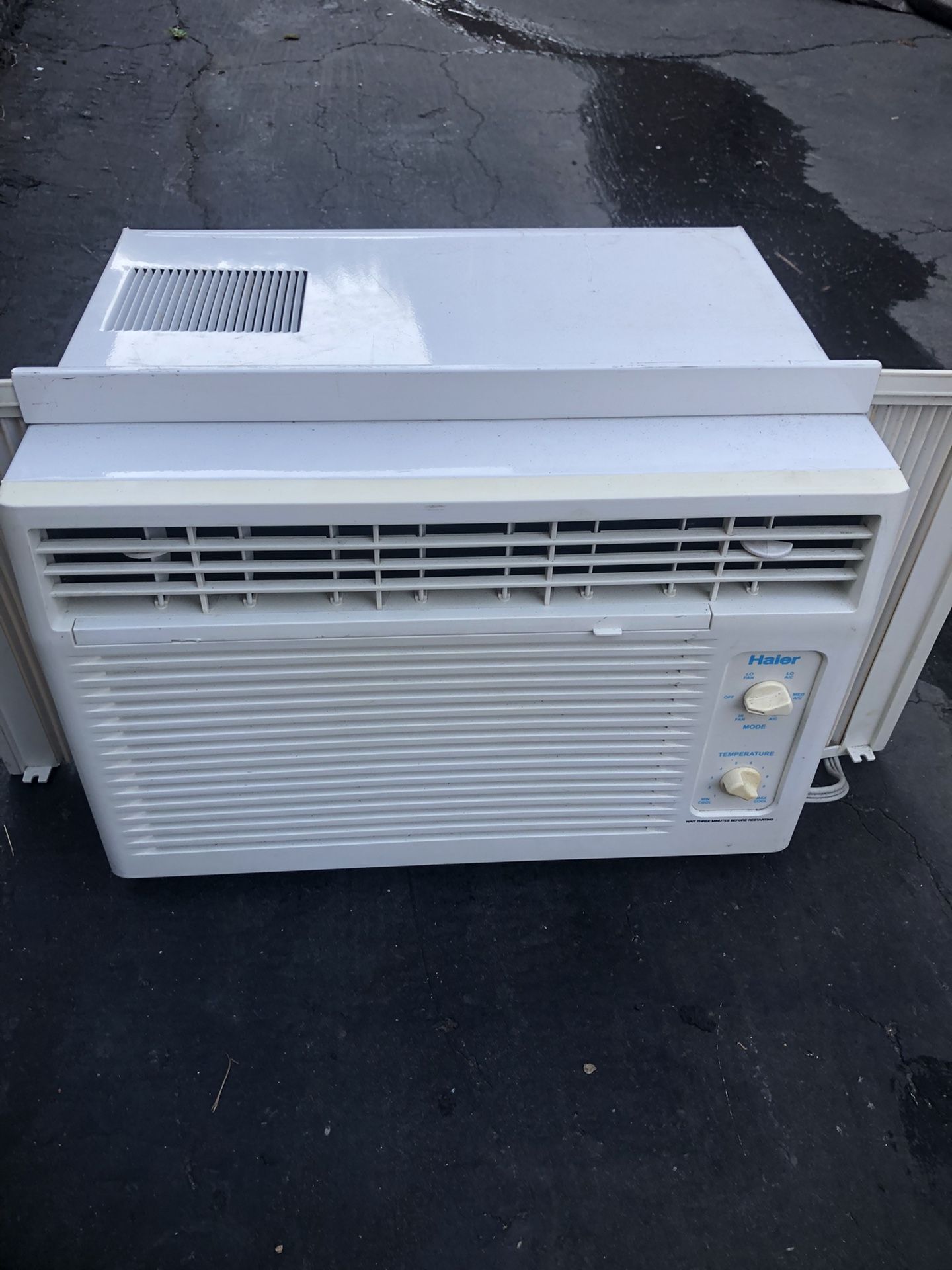 Very Good Condition Haier Air Conditioner