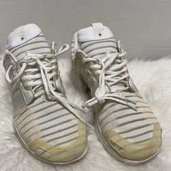 Men’s adidas adiPRENE tennis shoes size 11