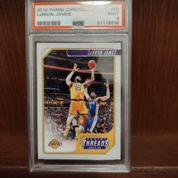 Lebron James 2019 Panini Chronicles Card