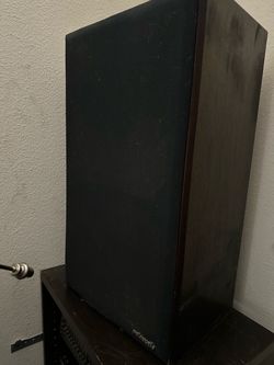 Polk Audio Monitor 10s with grilles