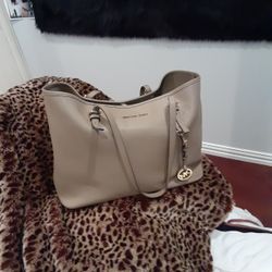 Here Is A Great Gift For Mom 