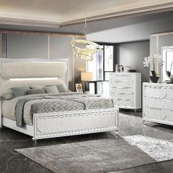 Brand New White Silver 4pc Queen Size Bedroom Set 