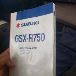 GSXR- R750