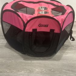 Small/Medium Dog Play Pen And Small Food and Water Bowl Set