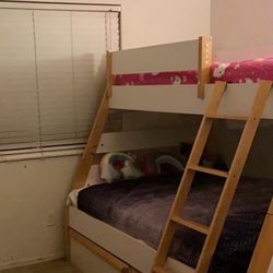 Bunk beds  W/ drawers & Mattress Twin/full 