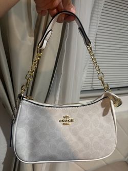 Coach White Leather Shoulder Bag