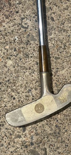 Classic vintage Taylor Made Green Velvet 24k Gold Plated putter.
