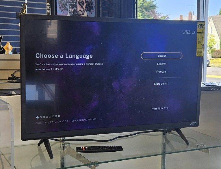 Vizio 32" 720p HD LED Smart TV 814125-1