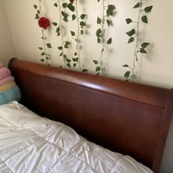 Sleigh Queen Size Bed And Mattress 