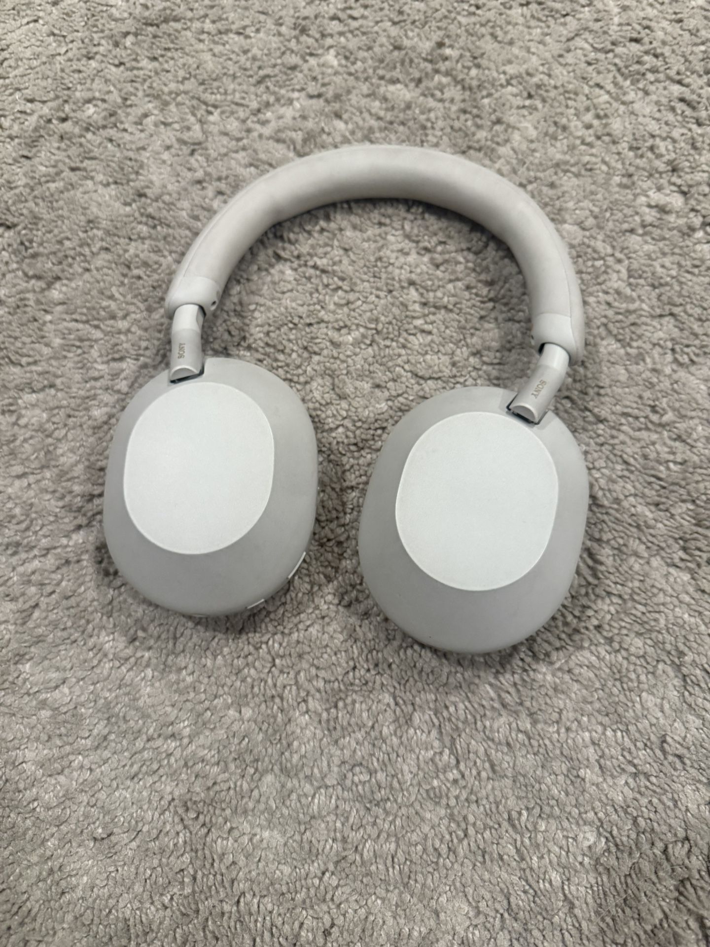 Sony Headphones (WH-1000XM5)