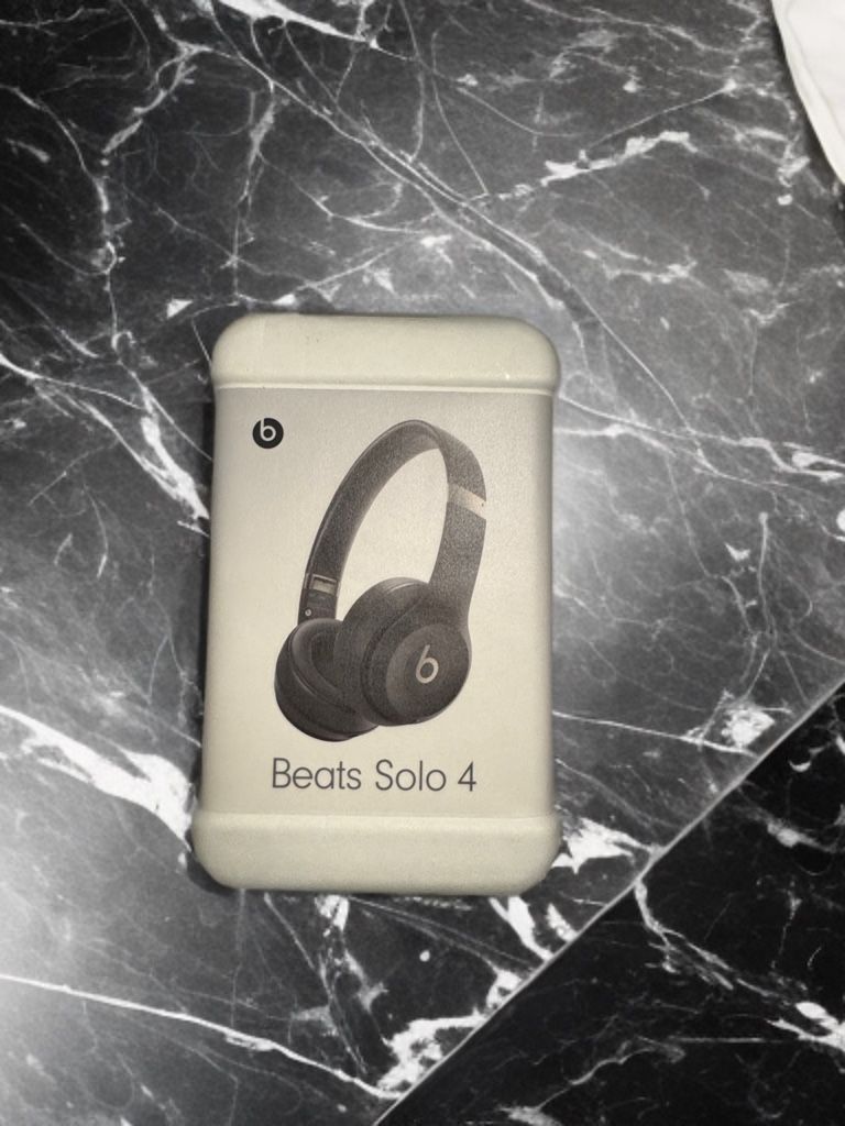 Brand New Beats Solo 4 (black)