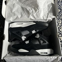 White Thunder 4s Jordan 