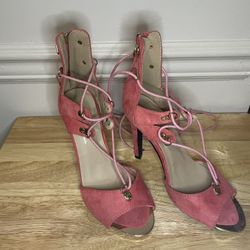 Marilyn Moda Heels Size 6.5