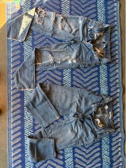 Lot of 2 Light Wash Denim Jeans PACSUN and  DIVIDED  size 0
