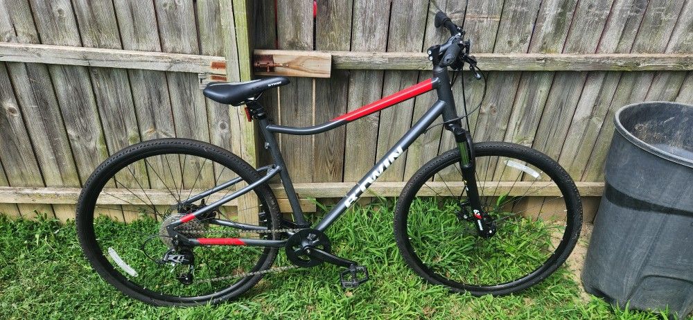 Riverside 500 Hybrid Bike – 700c, Aluminum, Disc Brakes, Size L (5'8"–6'1") + Accessories