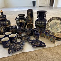 Collection of vintage Japanese porcelain ware