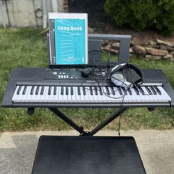 Yamaha EZ-220 + Accessories