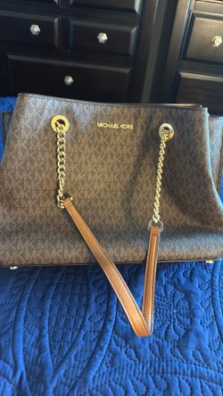 Multicolored purse