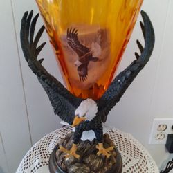 "Golden Majesty" Eagle Lamp
