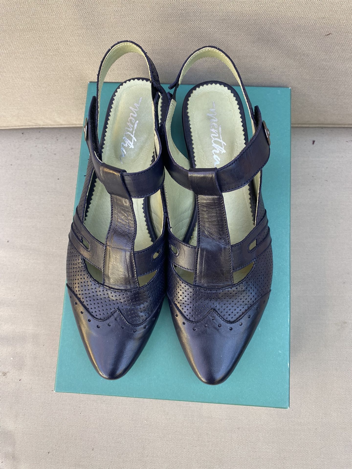 Women’s Navy Blue Sling Back Flats