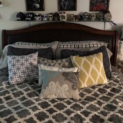 Cal King Bed Room Set 